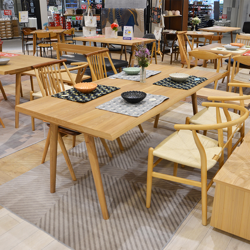 nire-table-12