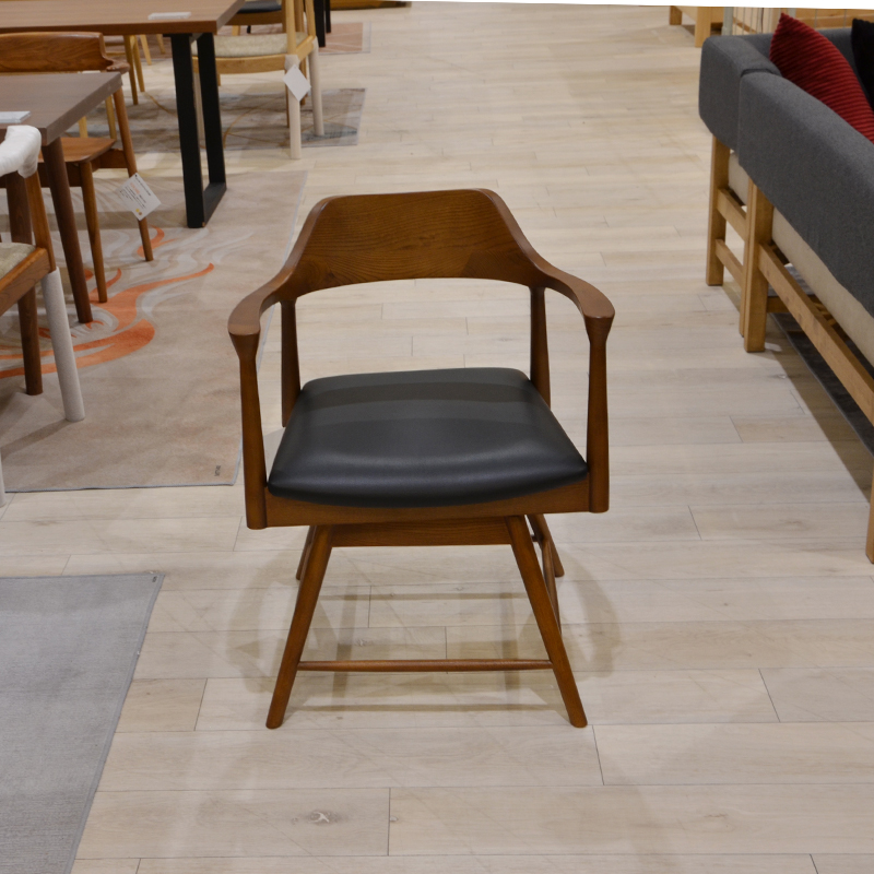 meet-chair7